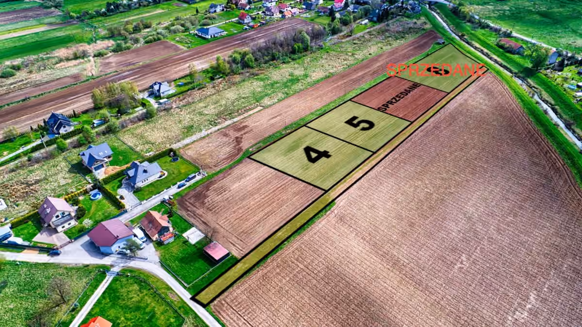 Działka na sprzedaż – Krzeczów